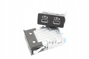 BMW X5 G05 USB jungtis 5A21B75