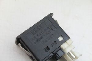 BMW 7 F01 F02 F03 F04 Câble adaptateur AUX 9237653