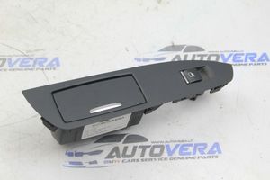 BMW 7 F01 F02 F03 F04 Posacenere portiera posteriore 9163527