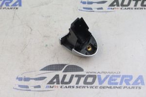 BMW X3 F25 Tapa manecilla puerta delantera 7162432