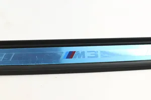 BMW M3 G80 Altro elemento di rivestimento sottoporta/montante 8075021