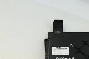 BMW 3 E46 Couvercle de boîtier de batterie 8204089