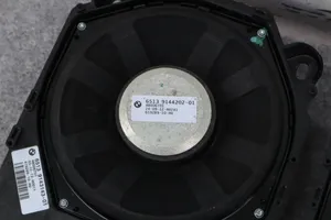 BMW X1 E84 Subwoofer-bassokaiutin 9143144