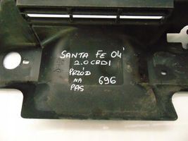 Hyundai Santa Fe Plaque avant support serrure de capot 