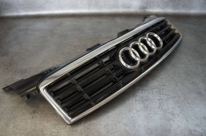 Audi A8 S8 D3 4E Etupuskurin ylempi jäähdytinsäleikkö 4E0807653A