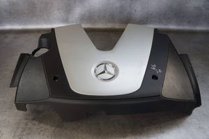 Mercedes-Benz GL X164 Dzinēja pārsegs (dekoratīva apdare) A6290100967