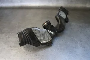 Mercedes-Benz ML W164 Turboahtimen ilmanoton letku A6420907337