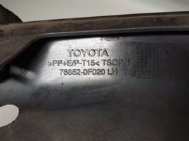 Toyota Corolla Verso AR10 Coin du pare-chocs avant 768520F020