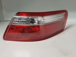 Toyota Camry Lampa tylna 33101