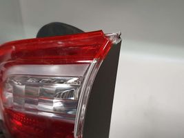 Toyota Camry Lampy tylnej klapy bagażnika 