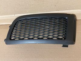 Subaru Legacy Grille inférieure de pare-chocs avant 