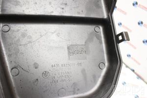 BMW 1 E82 E88 Coperchio micro filtro dell’aria abitacolo 15677210