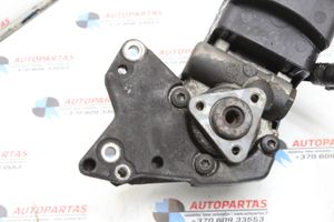 BMW X3 E83 Vairo stiprintuvo siurblys 3450765