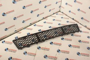 BMW 5 F10 F11 Grille inférieure de pare-chocs avant 7285950