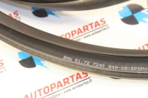 BMW 1 F20 F21 Guarnizione in gomma portiera anteriore 7240849