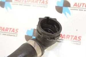 BMW 6 F12 F13 Tuyau de liquide de refroidissement moteur 7582895