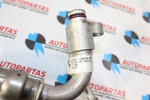 BMW X3 F25 Ilmastointilaitteen putki (A/C) 9228236