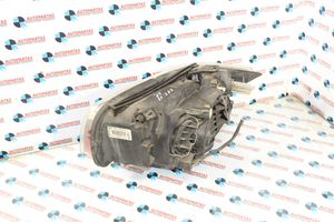 BMW 1 E81 E87 Lampa przednia 7193390