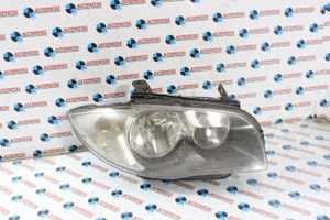 BMW 1 E81 E87 Lampa przednia 7249652