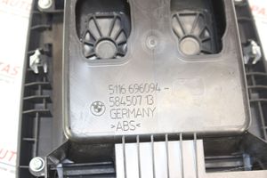 BMW 3 E92 E93 Boite à gants 696094