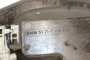 BMW 5 E60 E61 Aizmugurē turētājs / kronšteins ārējam atvēršanas rokturim 7199556