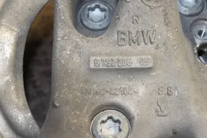 BMW 2 F22 F23 Zwrotnica koła przedniego 6792286