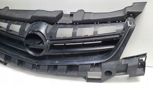 Opel Vectra C Maskownica / Grill / Atrapa górna chłodnicy 13182876