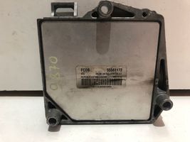 Opel Zafira B Sterownik / Moduł ECU 55561172