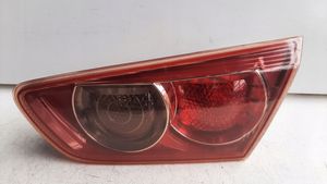 Mitsubishi Lancer VIII Lampy tylnej klapy bagażnika 