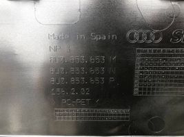 Audi Q3 8U Grotelės viršutinės 8U0853653M