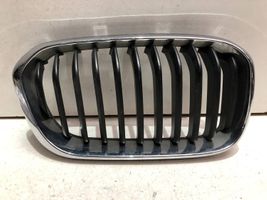 BMW 1 F20 F21 Maskownica / Grill / Atrapa górna chłodnicy 7371686