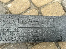 Opel Astra L Absorber zderzaka przedniego 9840004980