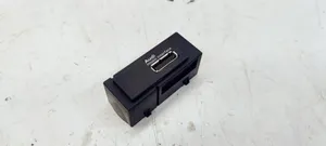 Audi A3 S3 8V Connecteur/prise USB 8V0035736