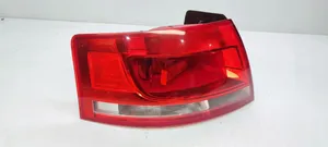 Audi A4 S4 B7 8E 8H Lampa tylna 8H0945095D