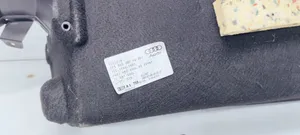 Audi A3 S3 8P Tavaratilan/takakontin alempi sivuverhoilu 8P3863880AQ