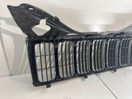 Jeep Grand Cherokee (WK) Grille calandre supérieure de pare-chocs avant 55156814AE