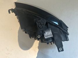 Audi A4 S4 B8 8K Lampa przednia 8K0941004