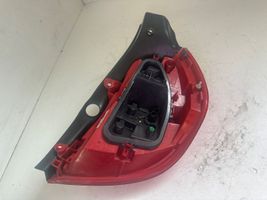 Renault Clio III Luci posteriori 8200776048