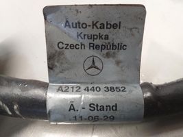 Mercedes-Benz E AMG W212 Cablaggio/alloggiamento cablaggio della portiera anteriore A2124403852