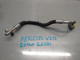 Mercedes-Benz E AMG W212 Tubo flessibile aria condizionata (A/C) A2128302516