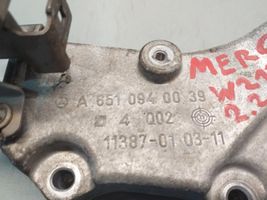 Mercedes-Benz E AMG W212 Engine mount bracket A6510940039