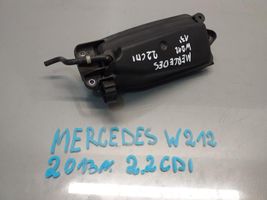 Mercedes-Benz E AMG W212 Valvola di depressione A6510700568