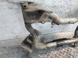 Mercedes-Benz E AMG W212 Engine mount bracket 