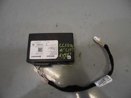 Renault Clio IV GPS-navigaation ohjainlaite/moduuli 282751809r