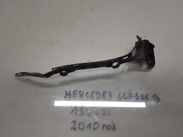 Mercedes-Benz B W245 Soporte de montaje del parachoques trasero A1698851321