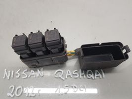 Nissan Qashqai Boîte à fusibles relais 