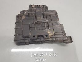 Hyundai ix20 Akkulaatikon alusta 37150-P5401