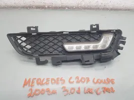 Mercedes-Benz CLK C207 A207 LED dienos žibintas A2128200856