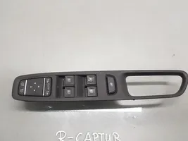 Renault Captur Przełącznik / Przycisk otwierania szyb 255702886R