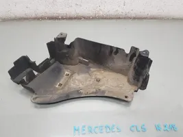 Mercedes-Benz CLS C218 X218 Couvre soubassement arrière A2123280286